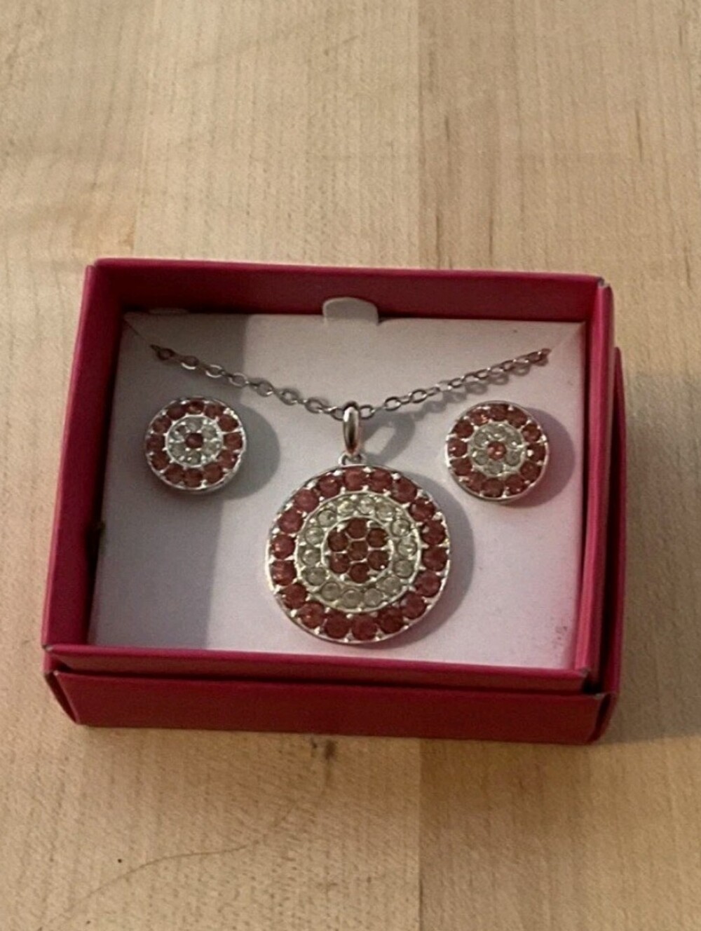 Avon Silver-Tone Pink and White Crystal Circle Pendant with Matching Earrings - Picture 2 of 2
